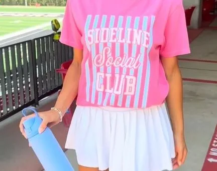 Model wearing apparel